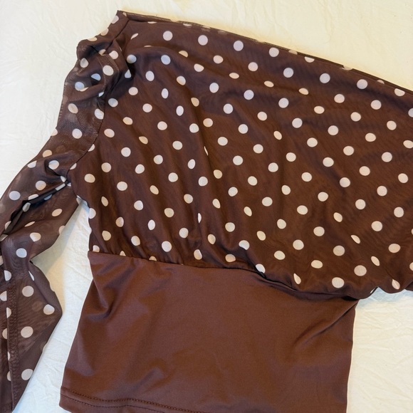 Top - Picture 2 of 3